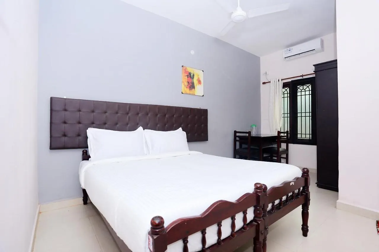 ***  Oyo 42127 Thomsun Garden Hotel Kochi India