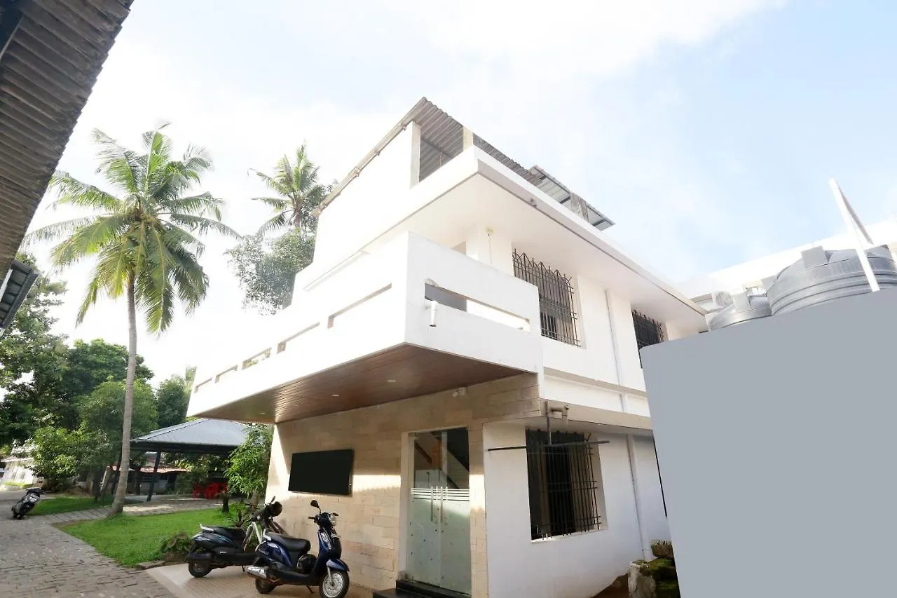 Oyo 42127 Thomsun Garden Hotel Kochi